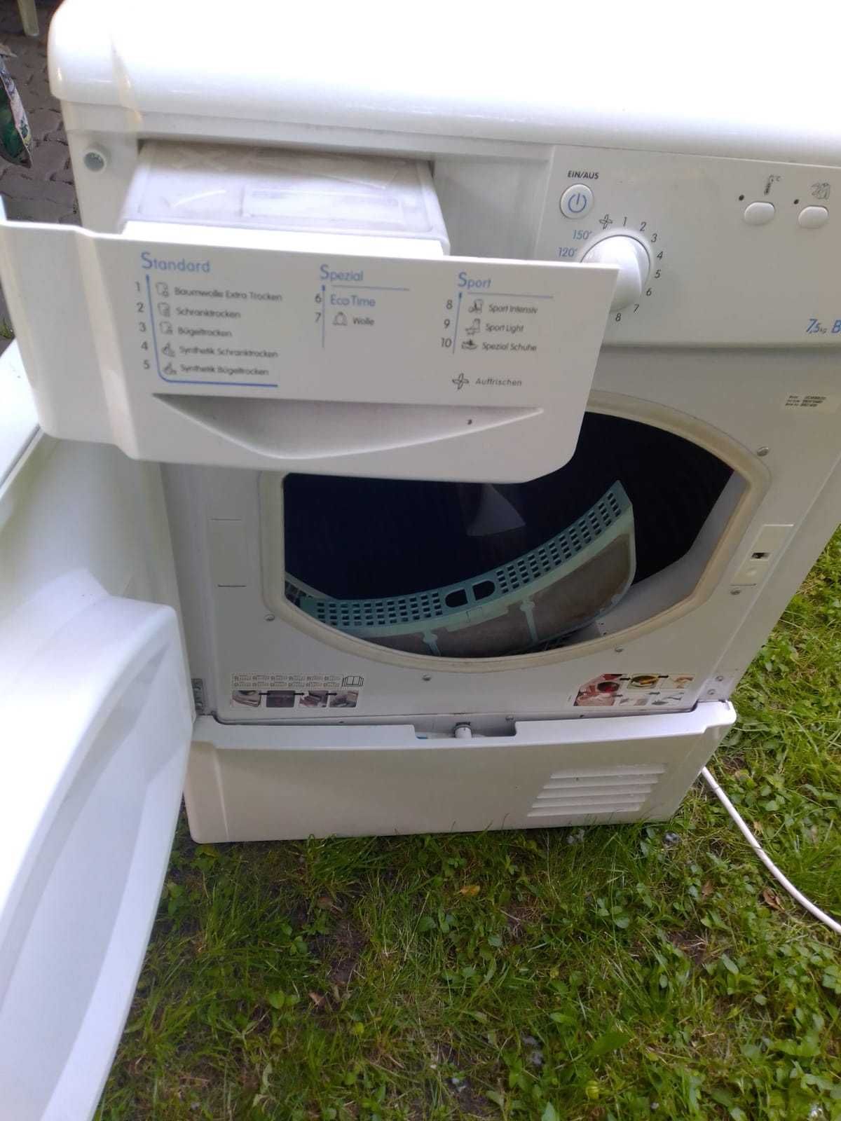 Ładna suszarka kondensacyjna Indesit
