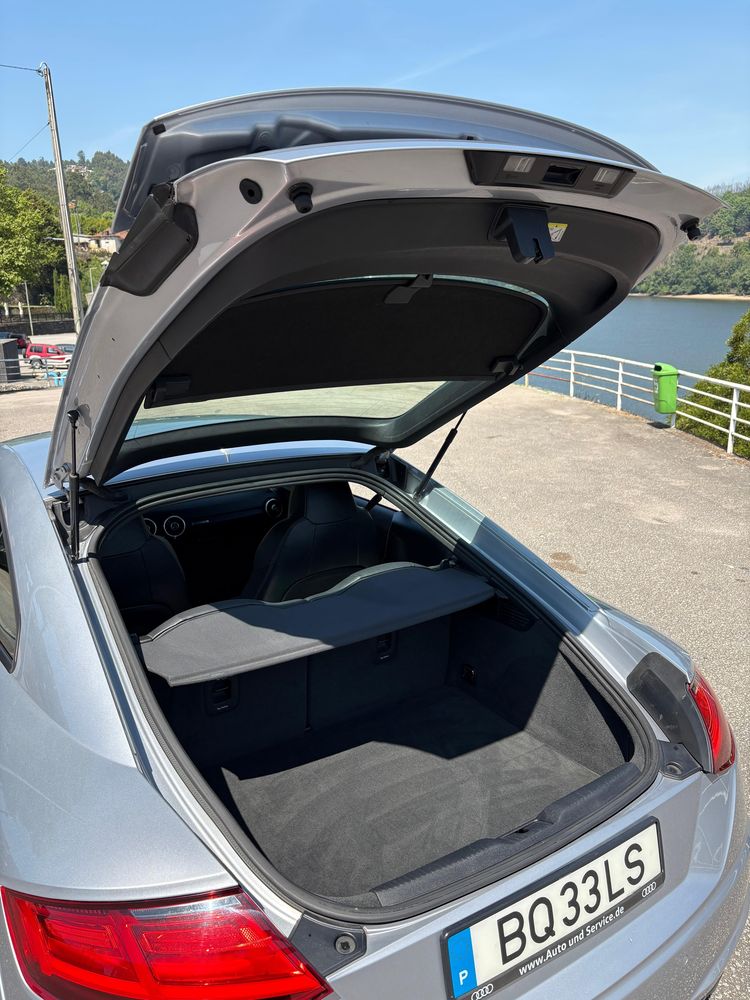 Audi TT 2.0 TFSI 230cv S line • Full Extras • Histórico na marca