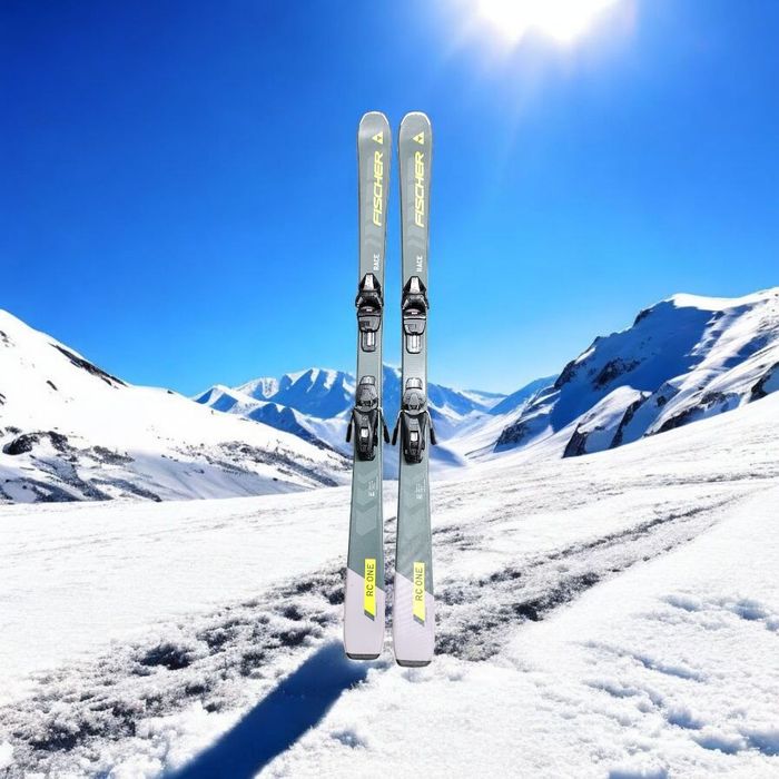 Narty Fischer RC ONE RACE 160 cm + Fischer RS9 2023r (1)