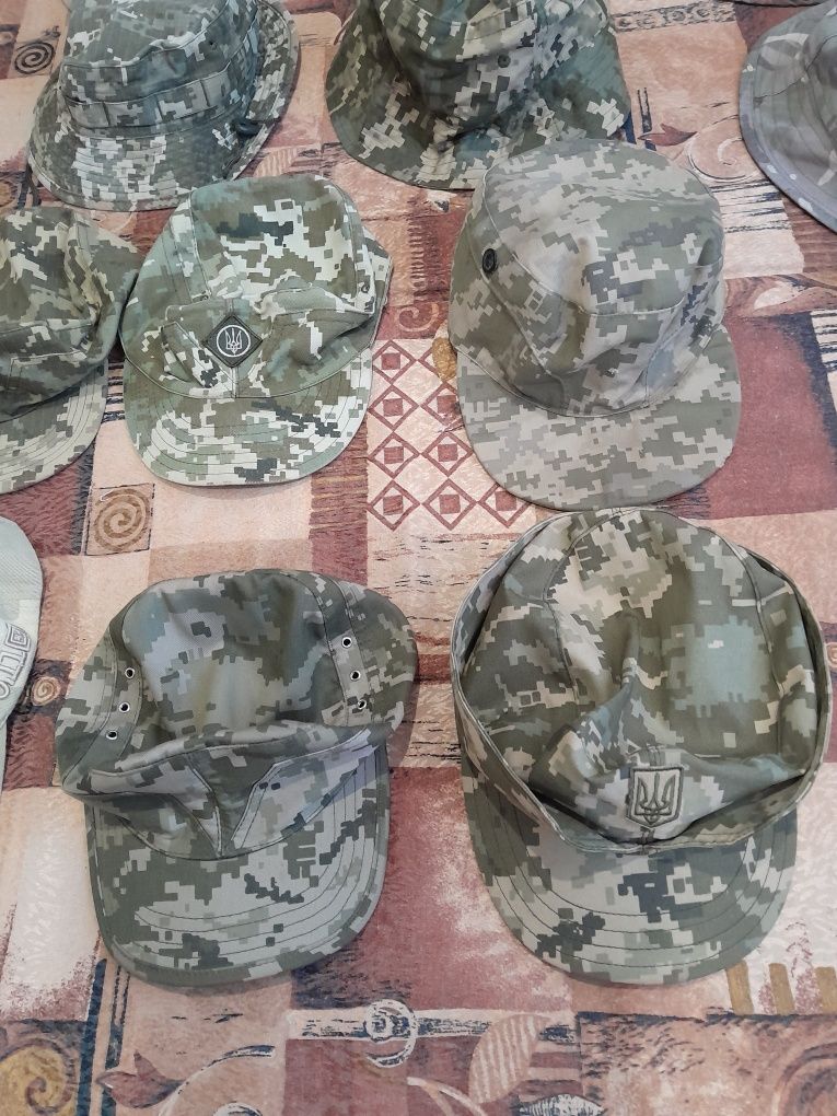 Кепки та панами піксель,мультикам