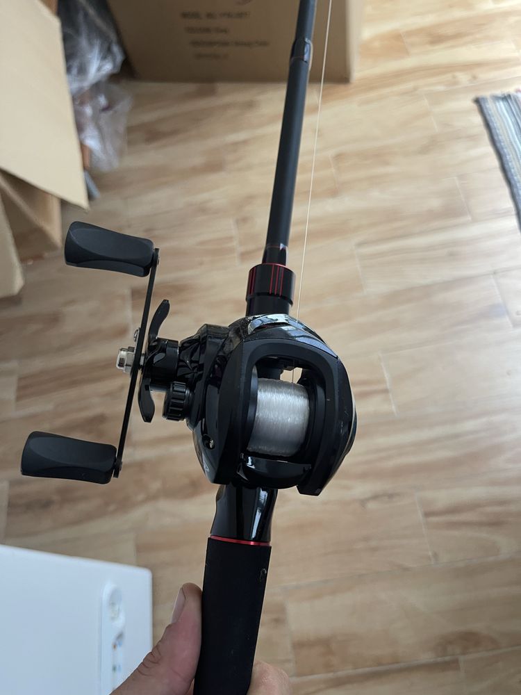 Cana de pesca com carretilha