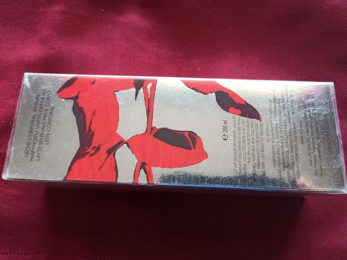 Świetnie nawilżający o pięknym wyrafinowanym zapachu body lotion  Amor