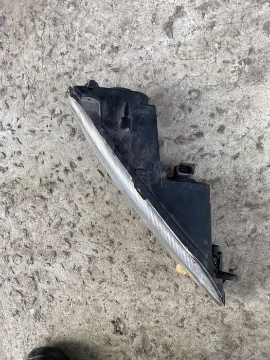 Противо тумана фара ліва Passat b7