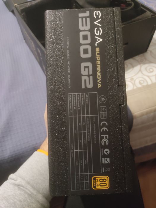 Fonte EVGA 1300GS