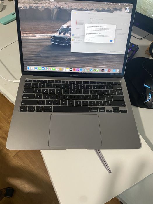 Macbook Air 2020 M1 8/256