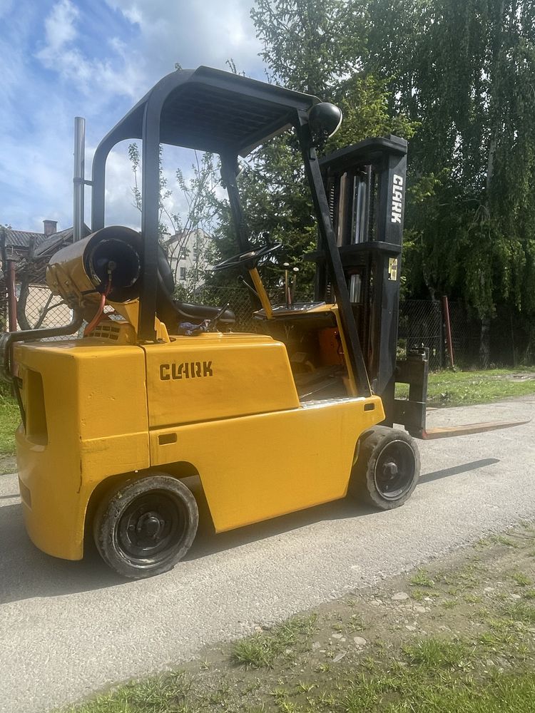Wózek widlowy clark sprawny benzyna lpg
