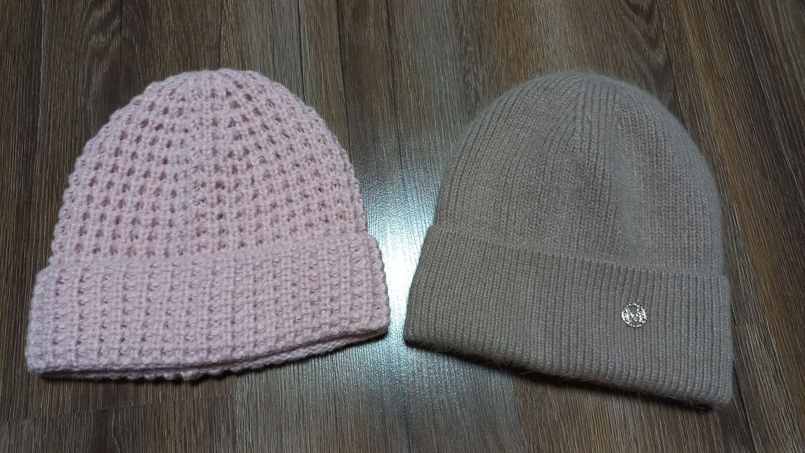 Нові шапки, тепла і на весну