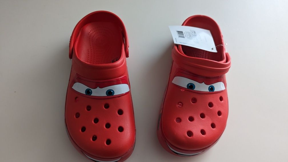 Crocs Faísca McQueen 42