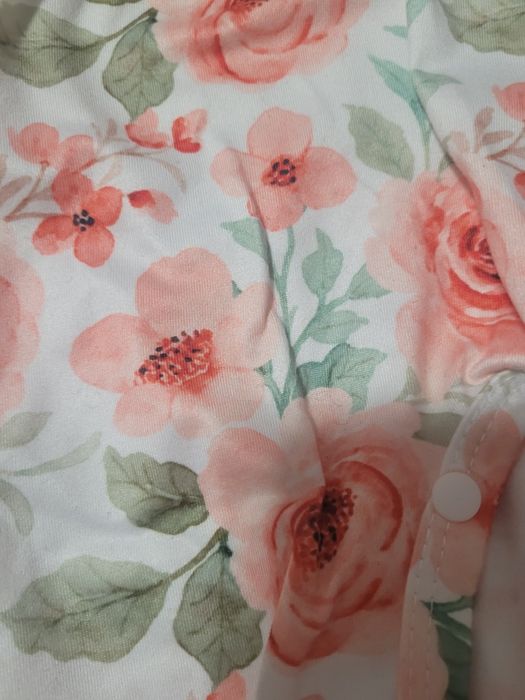 Sprzedam komplety dla dziewczynki z kokardką