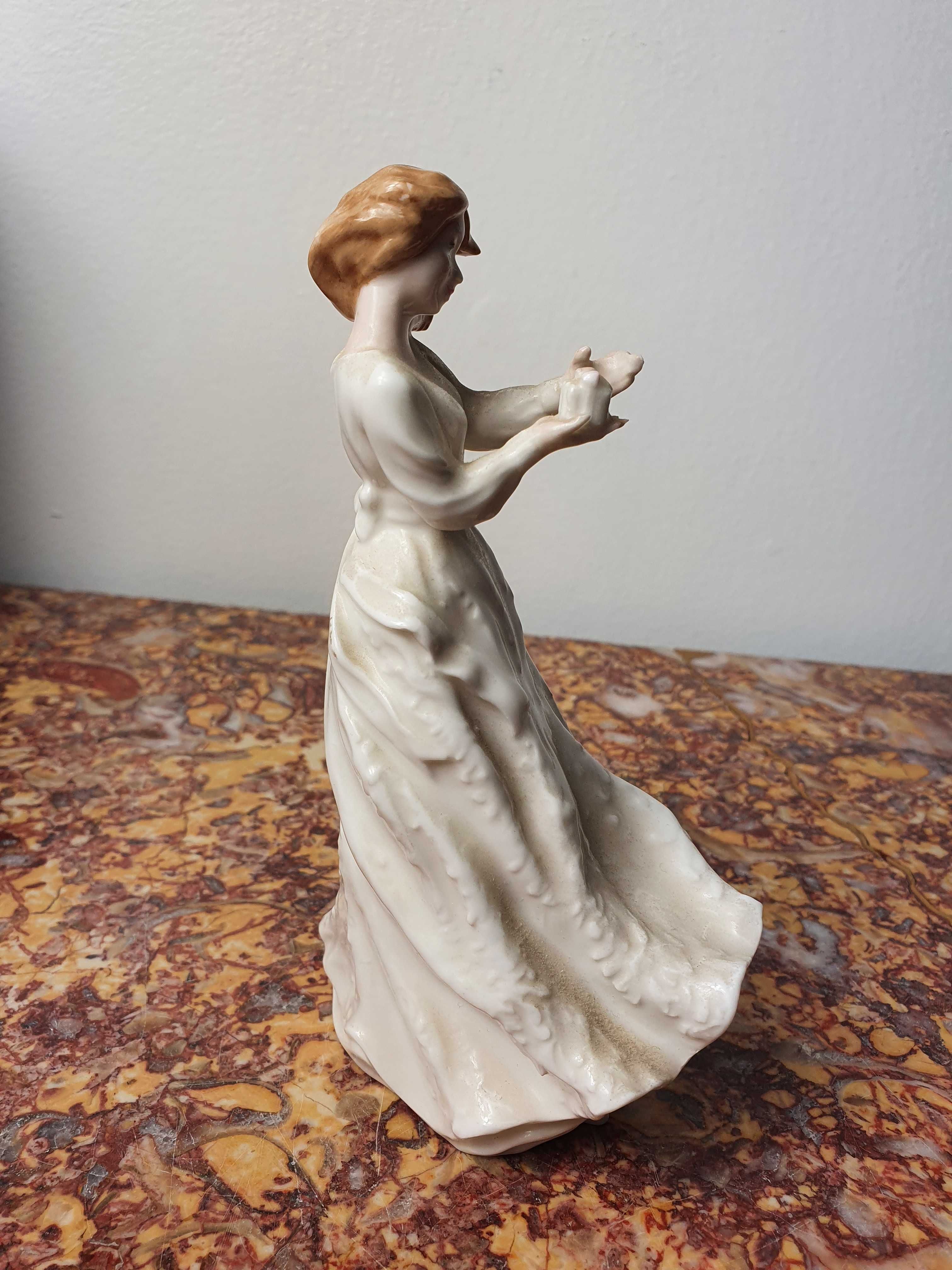 Figurka porcelana Royal Doulton "THANK YOU" HN 3390 15,5 cm Anglia
