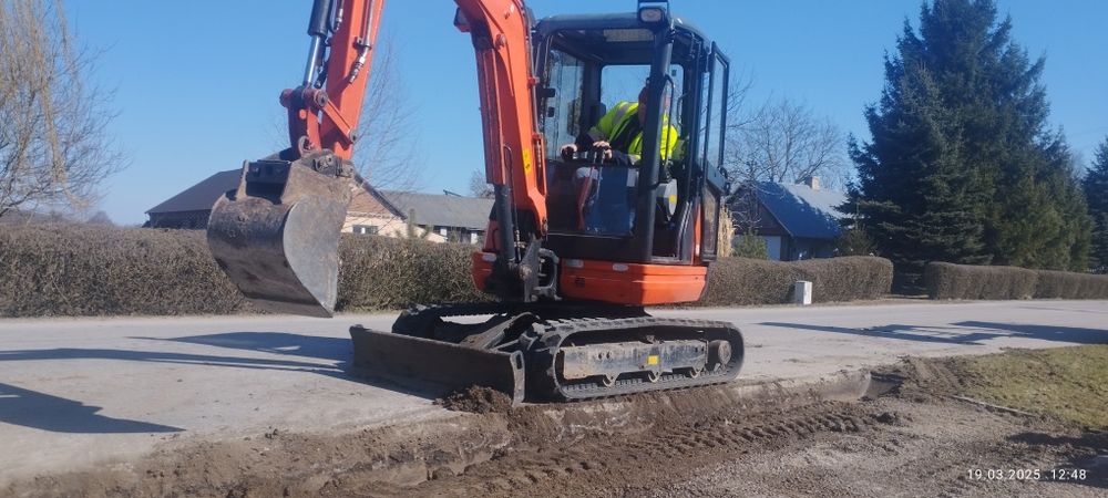 Usługi wywrotką wywrotka transport ziemi koparka kopanie piasek kamyk