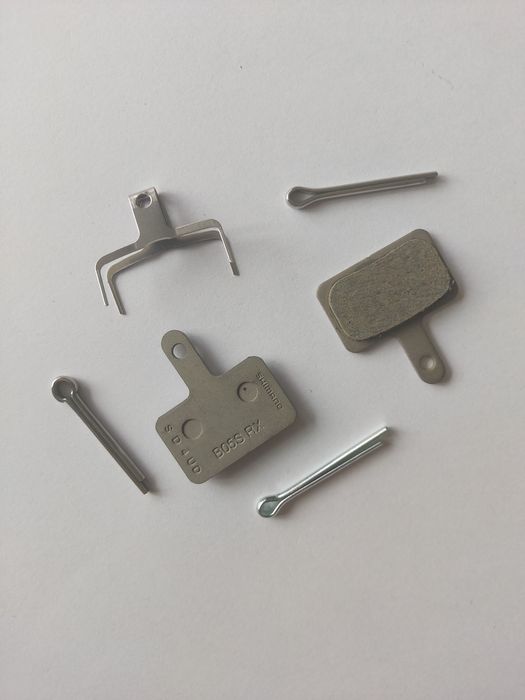 Okładziny hamulcowe tarczowe Shimano BR organiczne sprężynka zawleczki