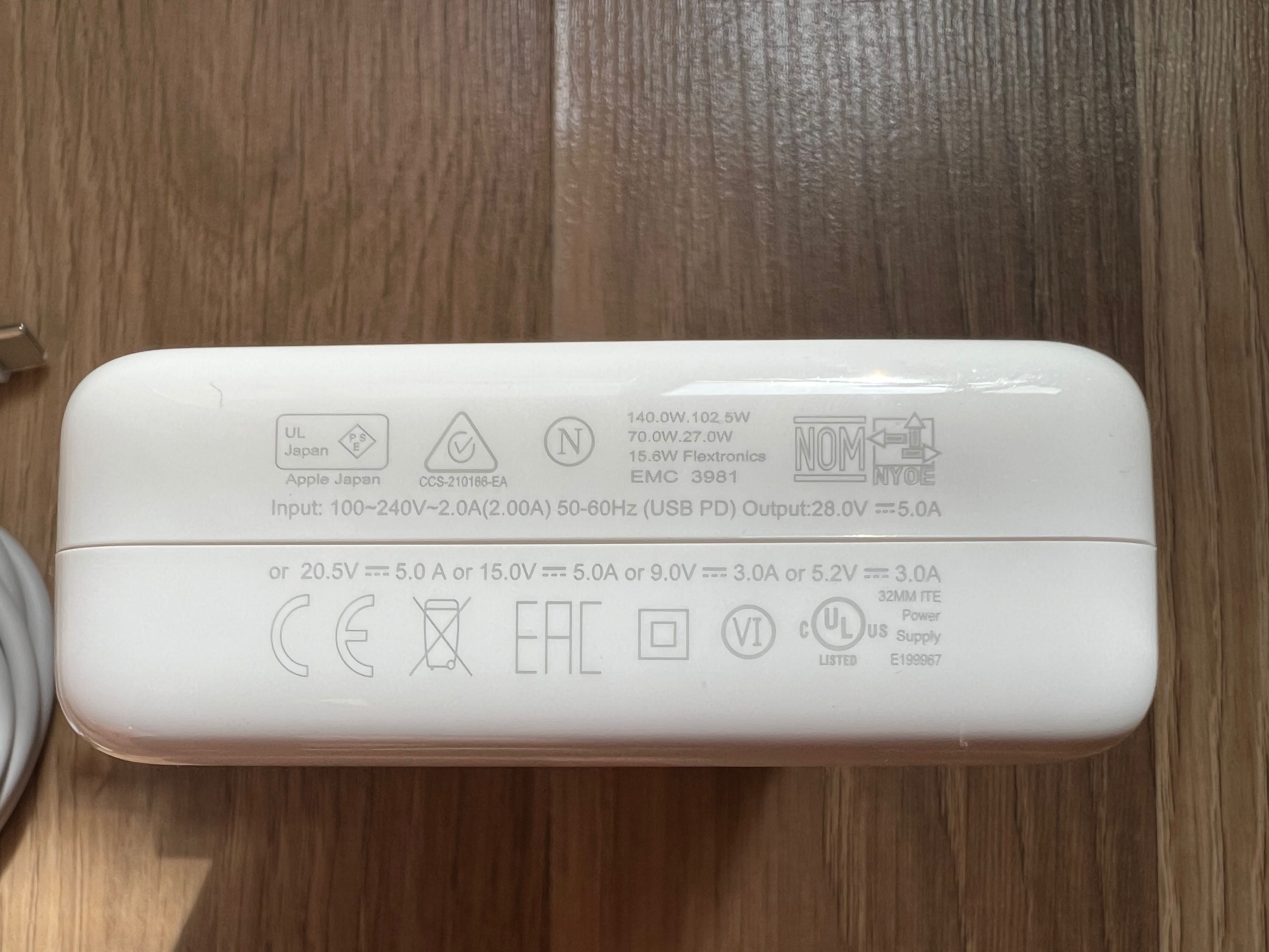 Блок + кабель Apple A2452 140W MacBook Pro