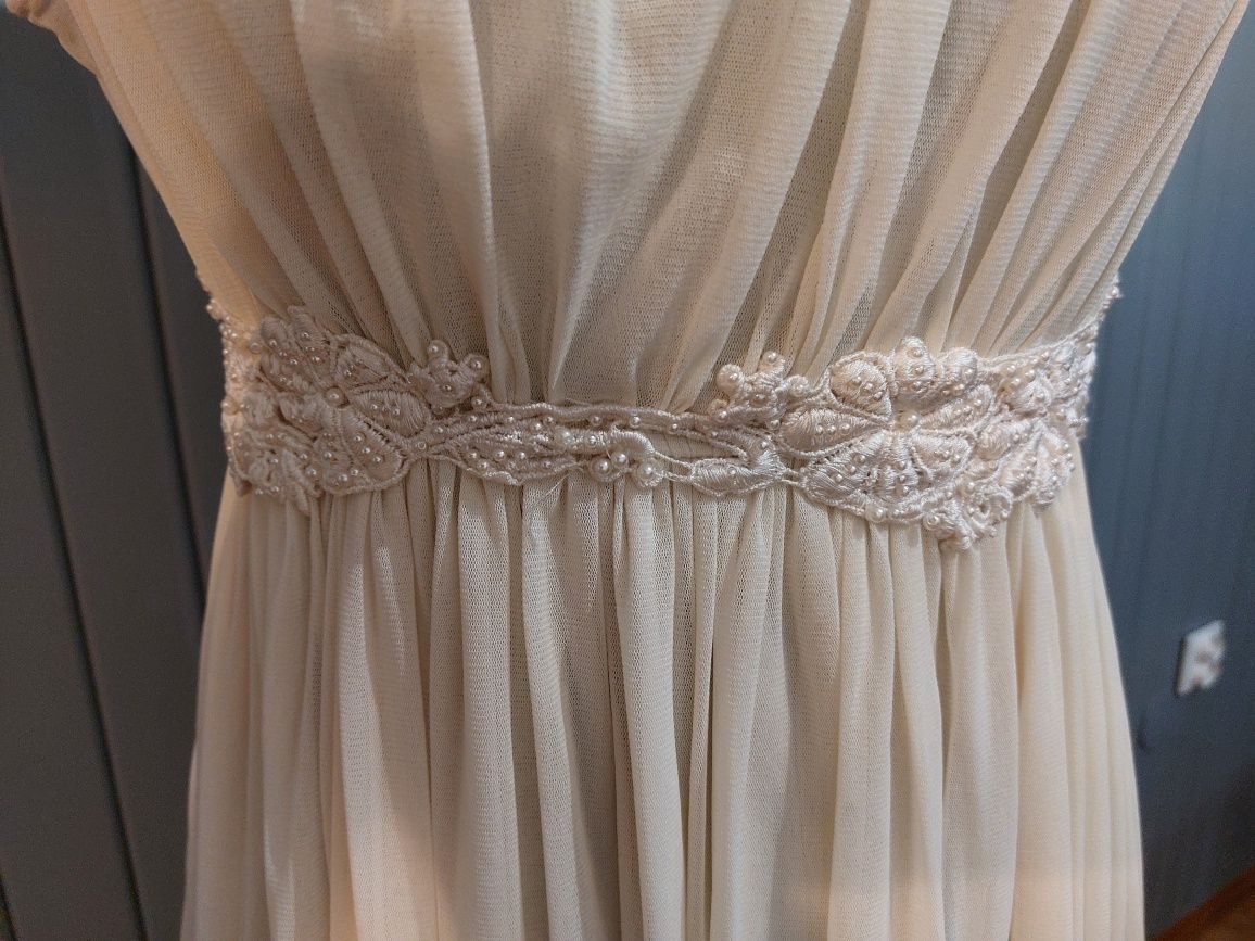 Kremowa elegancka sukienka 38 sylwester