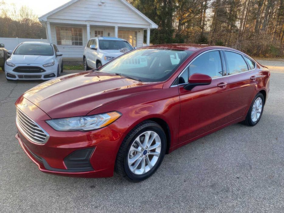 Ford Fusion SE      2019