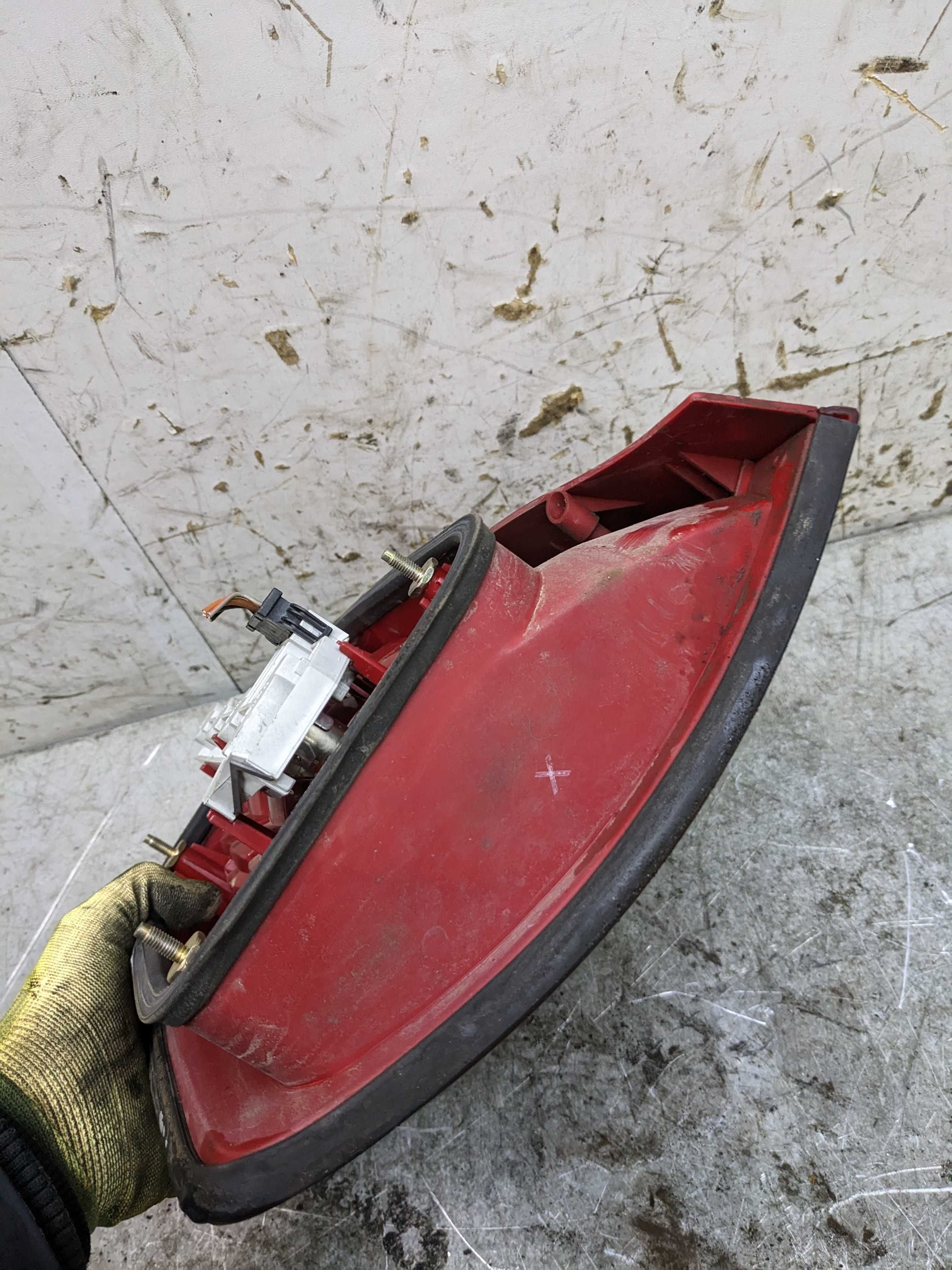 Skoda Fabia I Kombi Lampa Prawy Tył Prawa Tylna