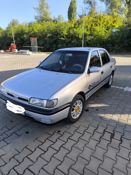 Nissan Sunny N14 1994