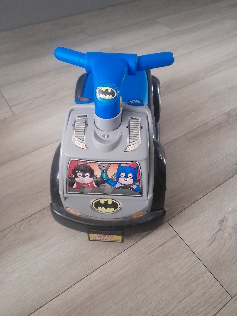Jezdzik samochodzik batman