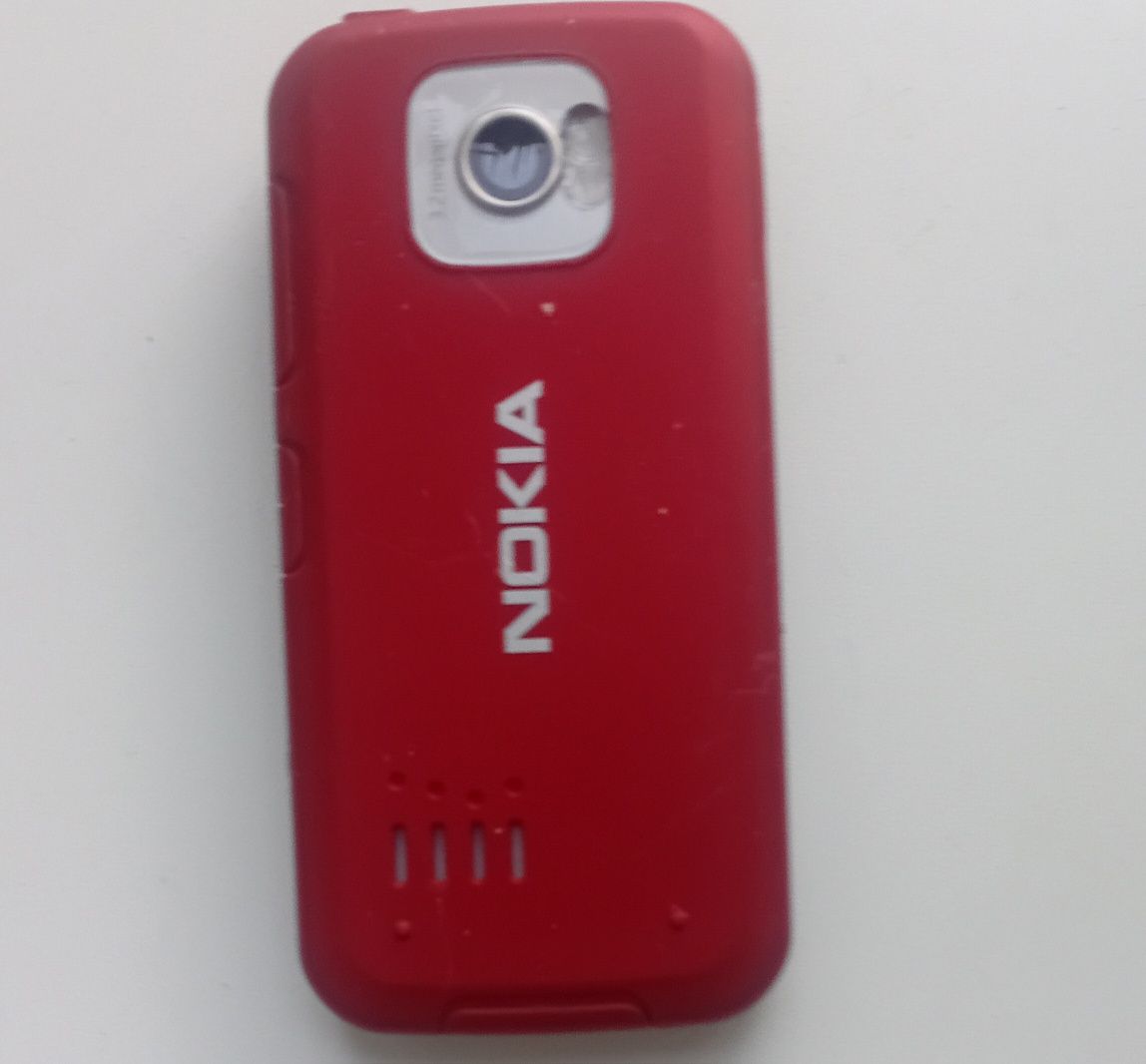 NOKIA 7610 Supernova