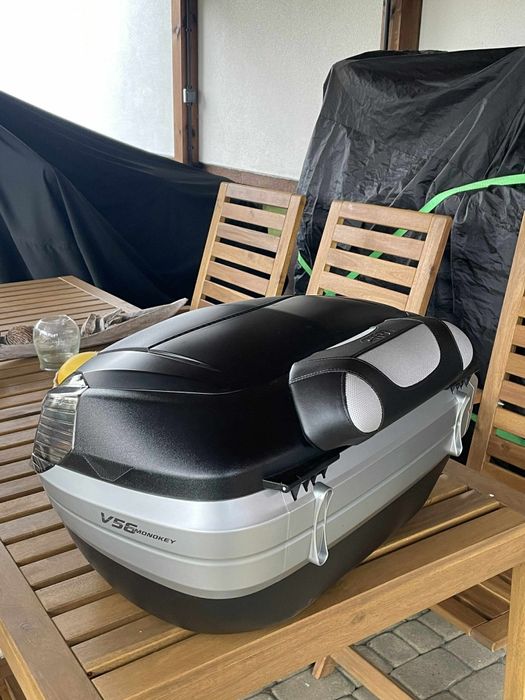Kufer Givi Maxia 4 v56 monokey z oparciem jak nowy