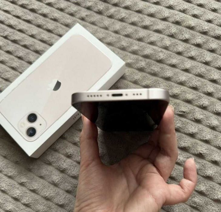 iPhone 13, 256 ГБ у подарунок чохли