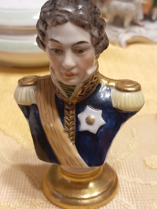 Figurka porcelanowa antyk syg. Rudolf kammer of volkstedt