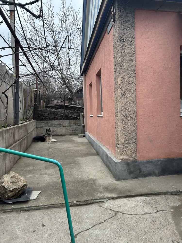 Продається затишний житловий будинок з усіма зручностями!Торг можливий