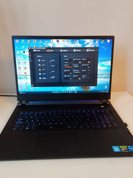 Ostatni dzień w tej cenie! Laptop gamingowy Gigabyte Aorus 17,3"   Rtx
