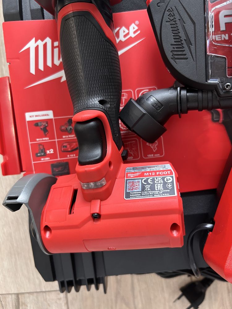 Milwaukee M12 FPP 2G2- 402 zestaw, fcot, fpd2, 2x 4Ah