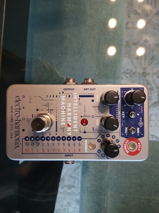 Electro Harmonix - Intelligent Harmony Machine