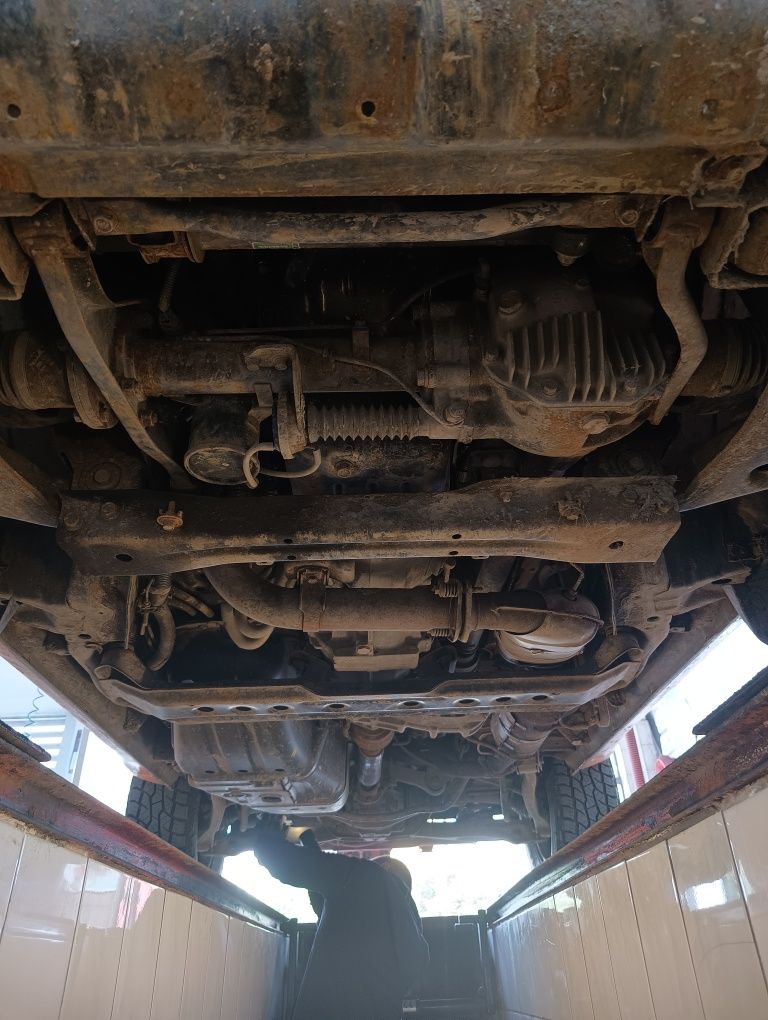 Pajero IV manual 200 km  3.2. zamiana