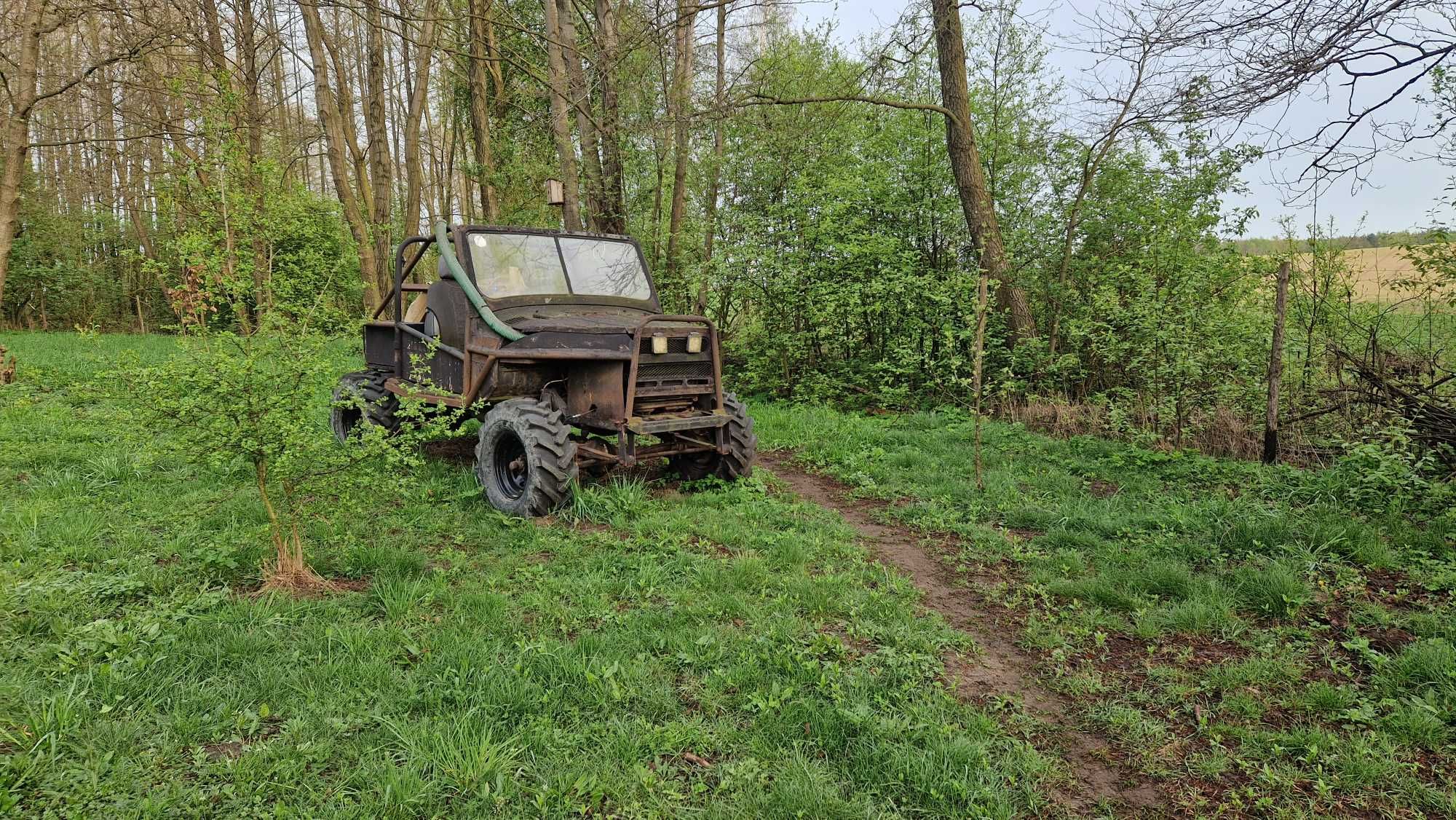 UAZ 469 offroad na bagna