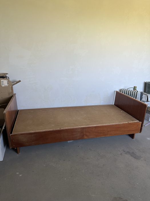 Віддам ліжко вживане