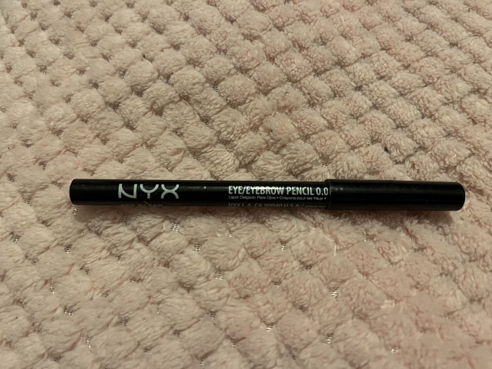 Kredka do oczy ołówek NYX czarny