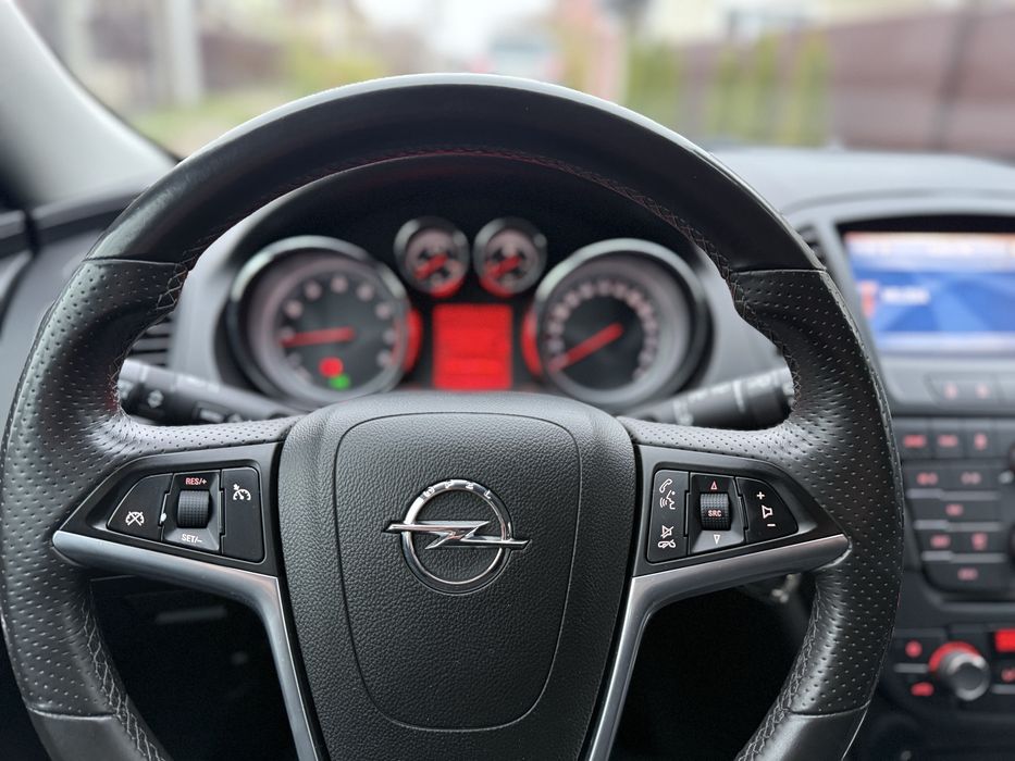 Розмитнений Opel Insignia з Німеччини