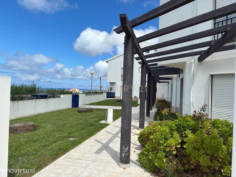 Moradia T2 + 1 inserida num Condomínio fechado em Peniche