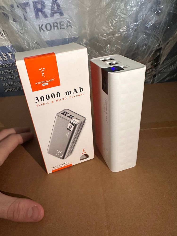 Мощный Powerbank с быстрой зарядкой Konfulon A19 30000mah