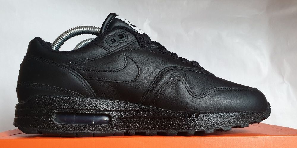 Nike Air Max 1 Leather All Black 2007 7US/40EUR/25CM DS