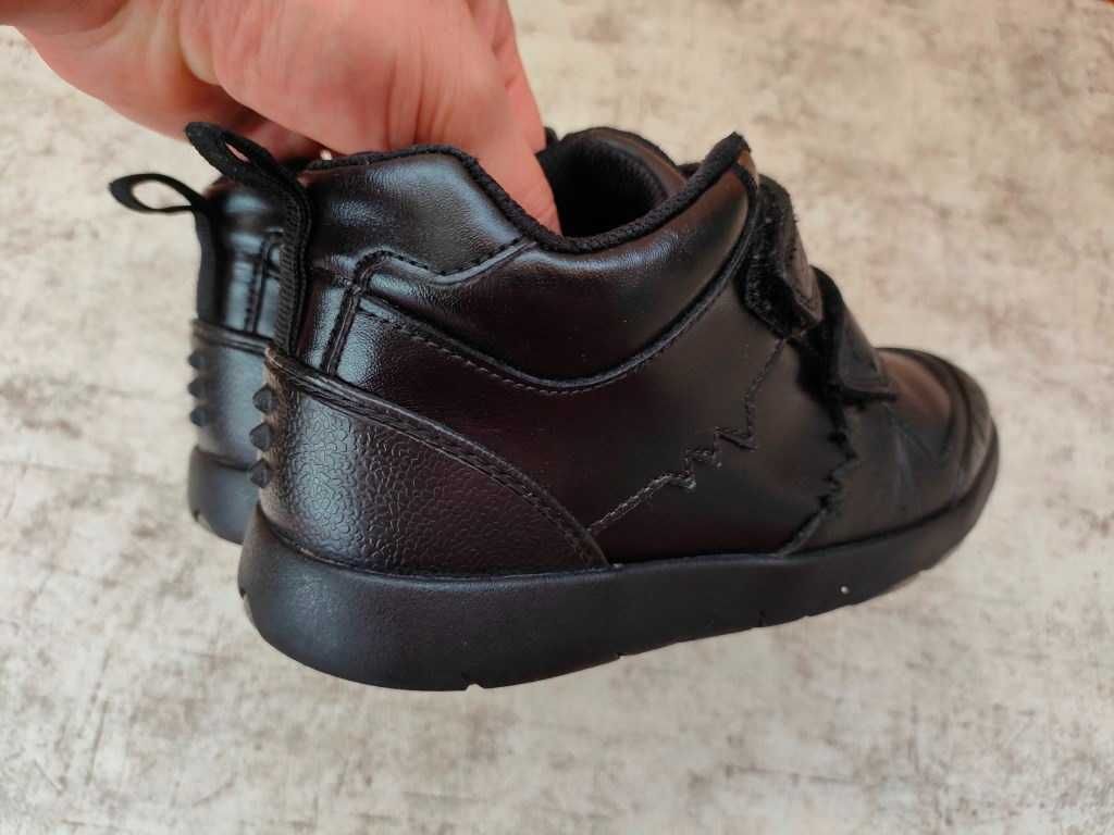 Кросівки Clarks р-34 кроссовки кожаные демисезонные черные кларкс