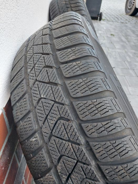 Felgi 18 BMW 5x120 z oponami zimowymi Pirelli 225/60 r18
