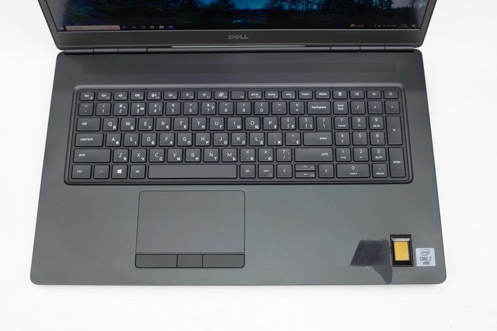 Dell Precision 7750 i7-10850H 32RAM 512SSD RTX 3000 FHD IPS 17,3”