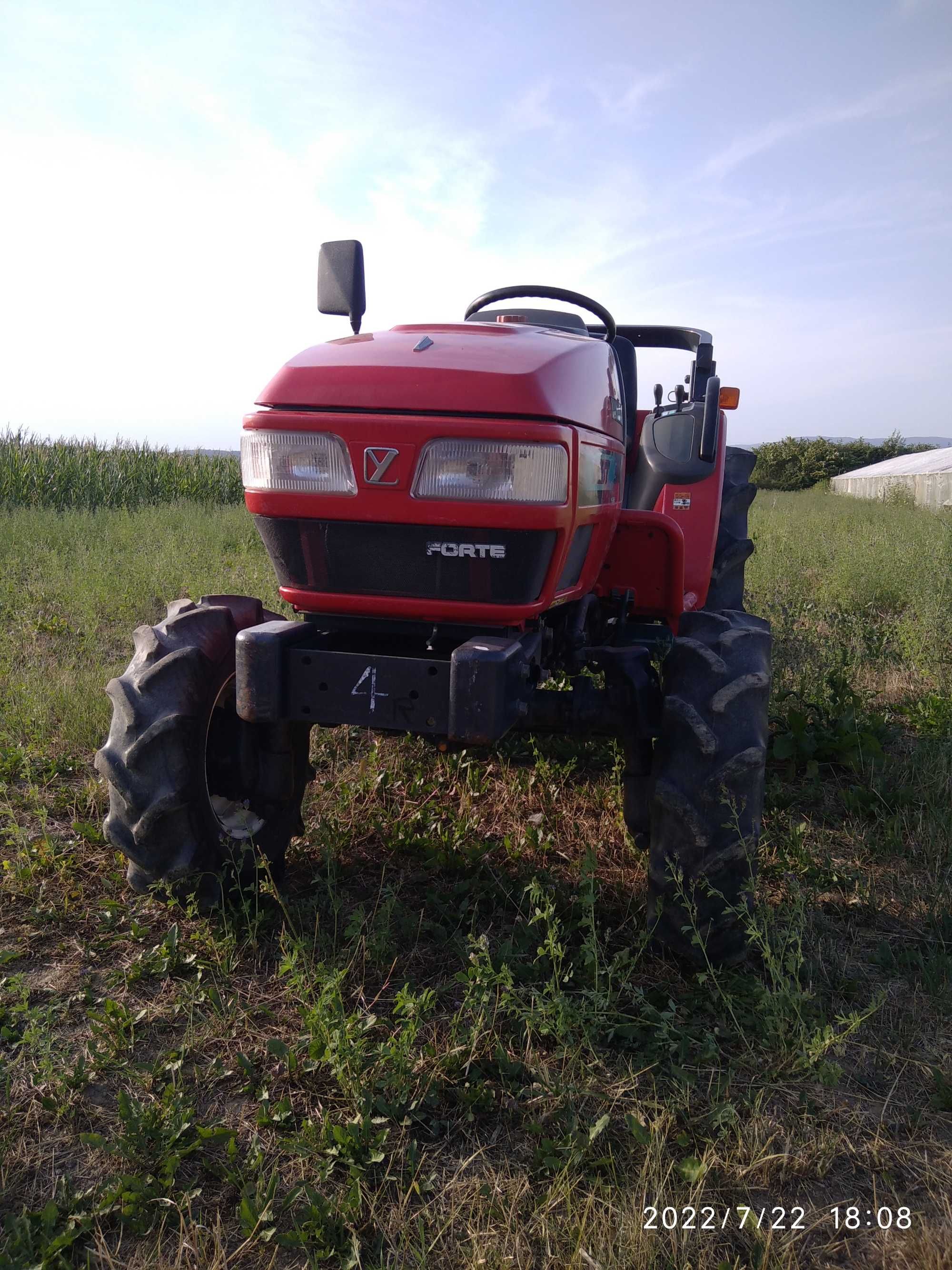 Японський мінітрактор Yanmar янмар f210