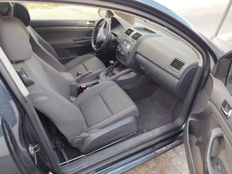 Volkswagen Golf 1.9 comercial