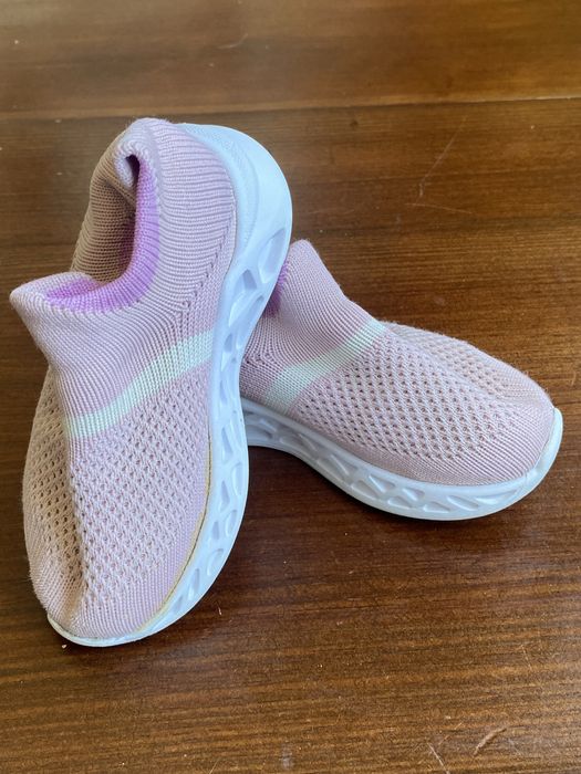 Кросівки на дівчинку 13,5 см та 13,7 см