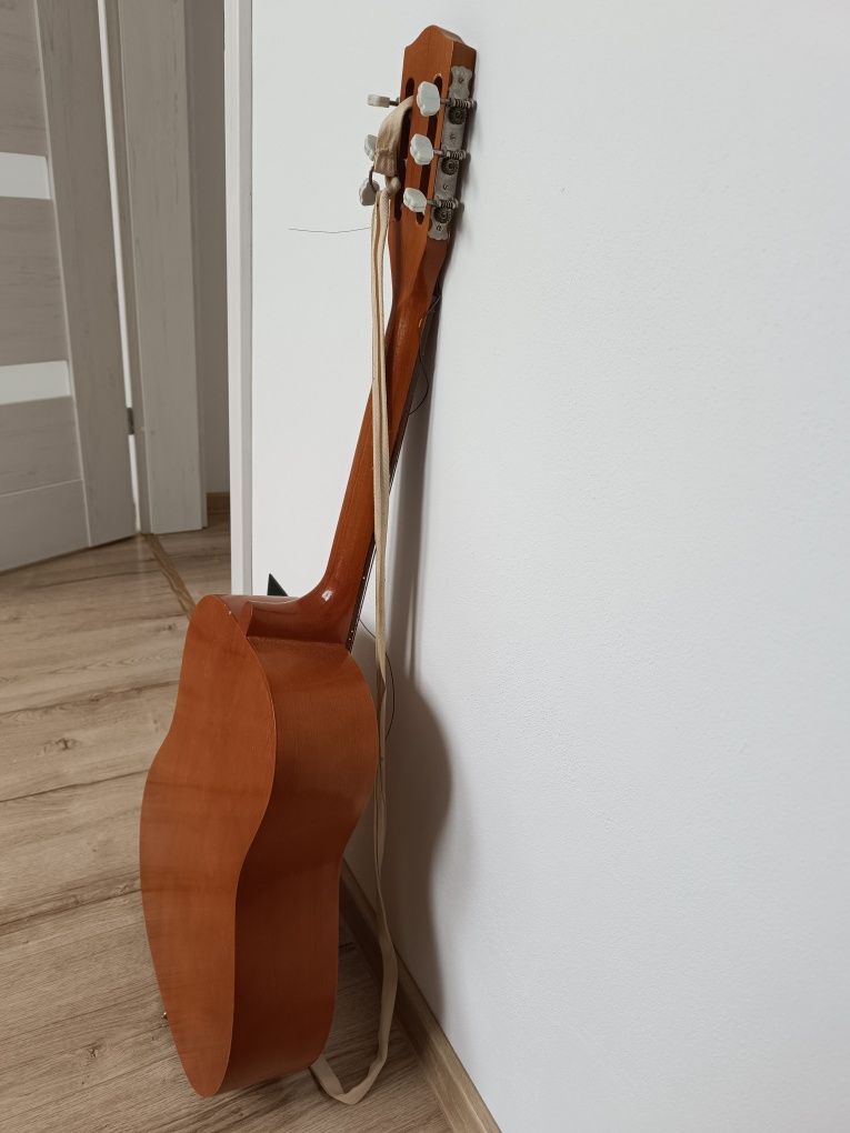 Gitara z PRL z oryginalnym dokumentem zakupu