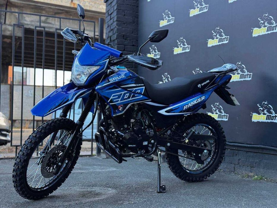 Мотоцикл SPARK SP200D-4