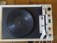 Gramofon   z PRL-U