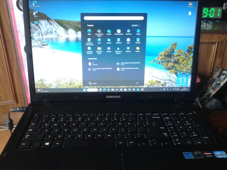 Laptop Samsung 770Z7E i7 8GB 512SSD HD8870M Win11.Ekran 17,3