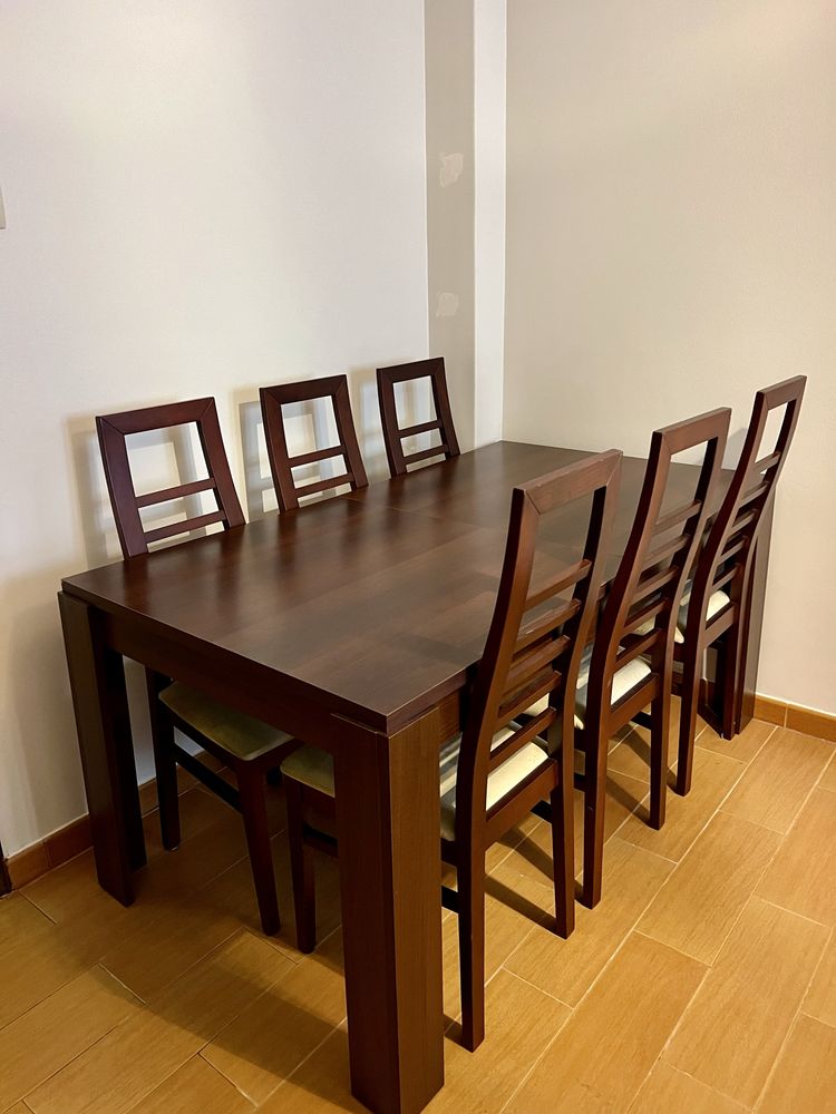 Mesa de jantar extensível