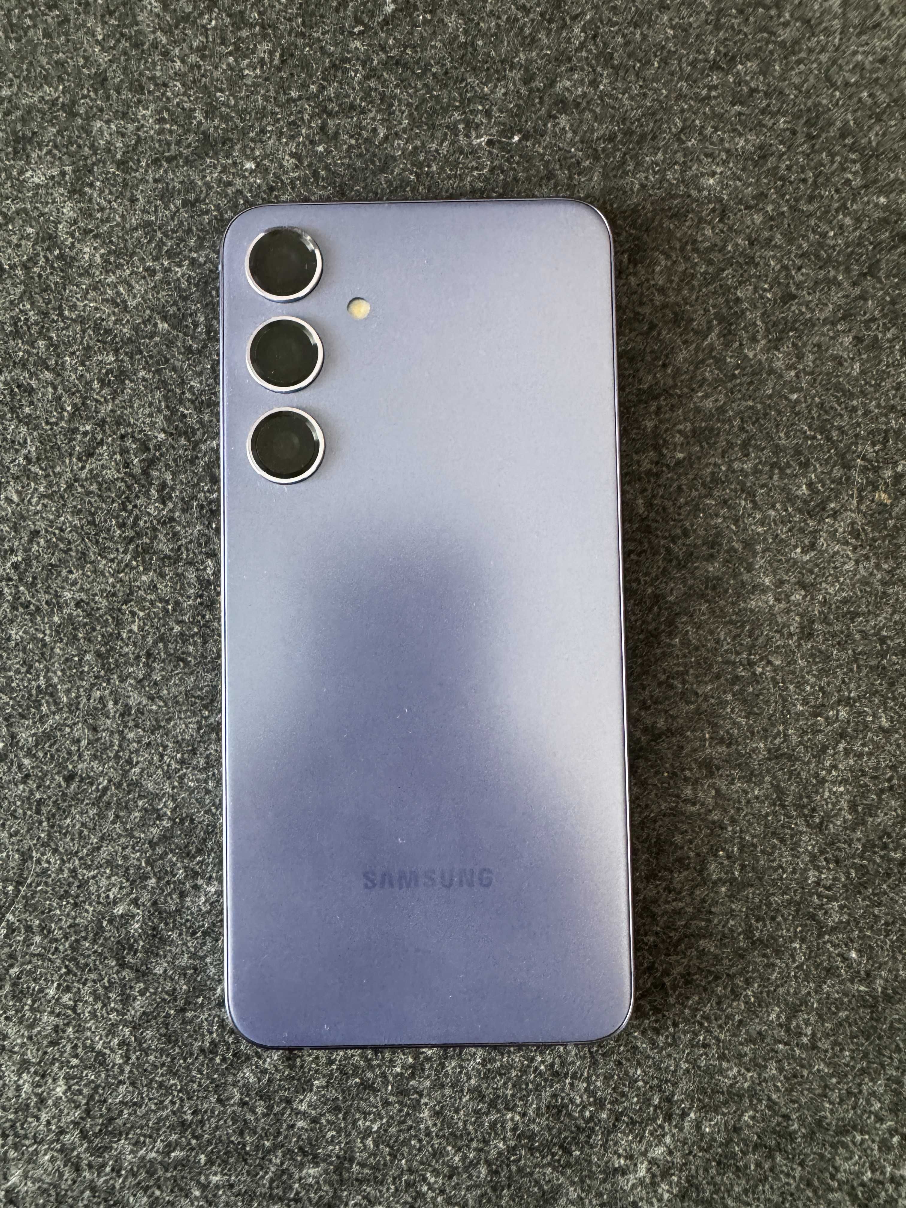 Atrapa telefonu Samsung S24 plus